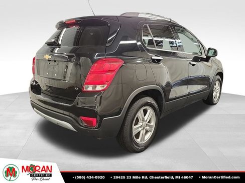 Used 2019 Chevrolet Trax LT w/ LT Convenience Package FWD image 4