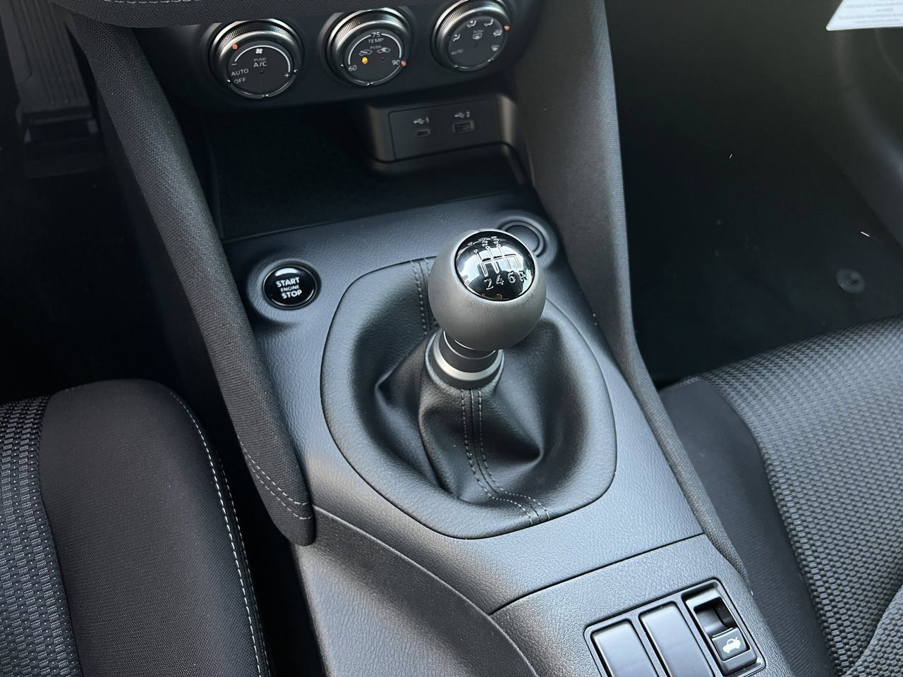 New 2026 Nissan Z Sport w/ Floor Mat Package RWD image 11