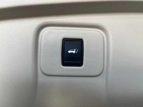 Used 2015 Nissan Murano SL w/ SL Technology Package AWD/4WD image 14
