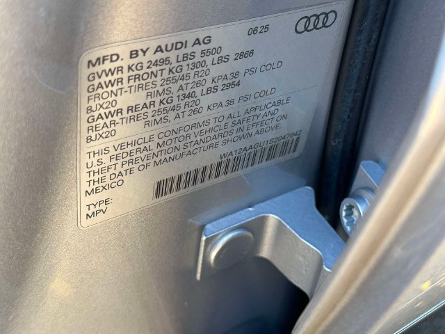 Certified 2025 Audi Q5 Premium AWD/4WD image 36