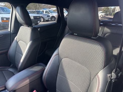 Used 2023 Ford Escape ST-Line Elite image 10