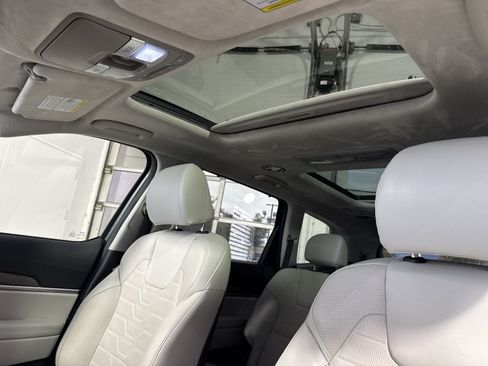 Used 2022 Kia Telluride SX w/ SX Prestige Package AWD/4WD image 25