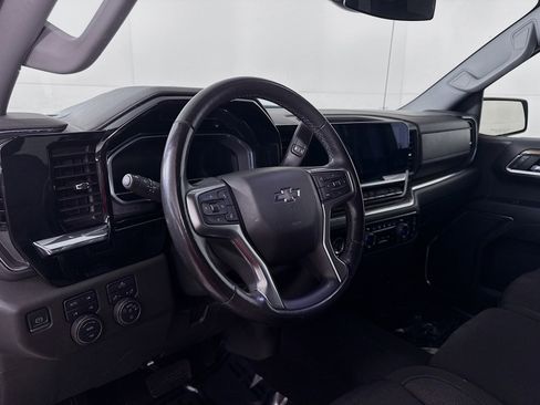 Used 2023 Chevrolet Silverado 1500 LT Trail Boss w/ Protection Package image 4