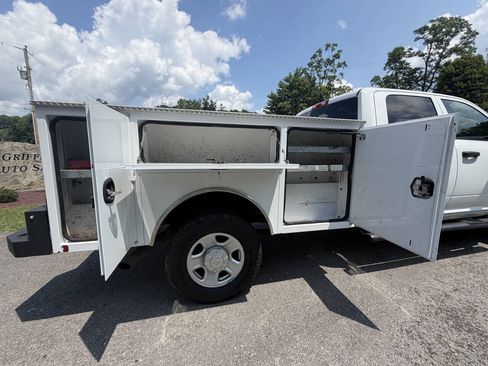 Used 2022 RAM 2500 Tradesman AWD/4WD image 10