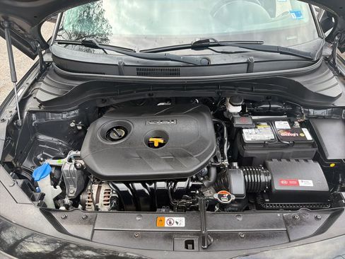 Used 2020 Kia Soul LX image 11