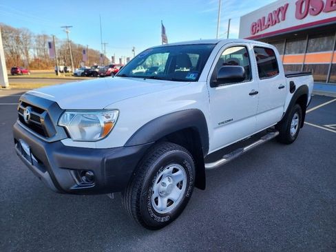 Used 2015 Toyota Tacoma PreRunner image 3