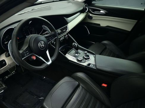 Used 2018 Alfa Romeo Giulia Ti Sport w/ Quick Order Package 22S Sport image 17