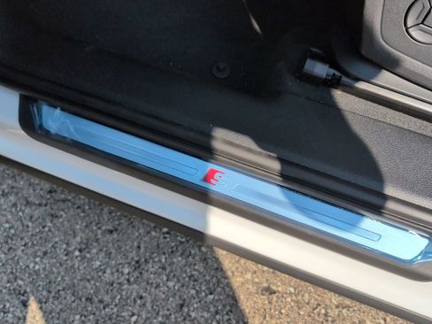 New 2025 Audi Q3 2.0T Premium image 11