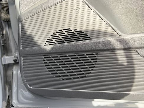 Certified 2023 Volkswagen Taos SEL AWD/4WD image 28