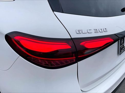 Certified 2025 Mercedes-Benz GLC 300 4MATIC image 29
