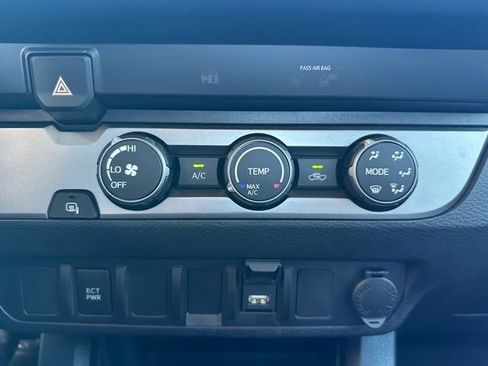 Used 2023 Toyota Tacoma SR image 13