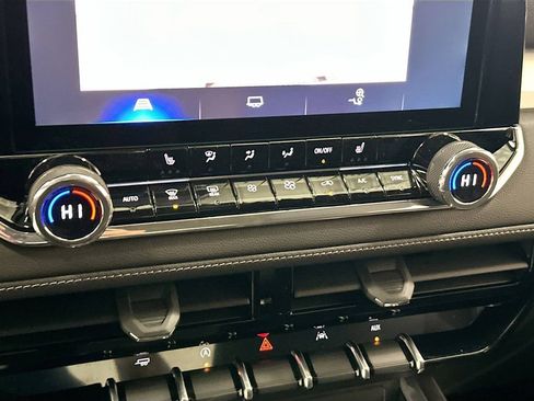 New 2026 Chevrolet Colorado LT image 17