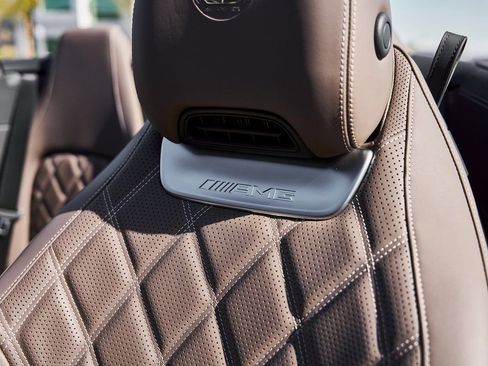 Used 2023 Mercedes-Benz SL 63 AMG 4MATIC image 44