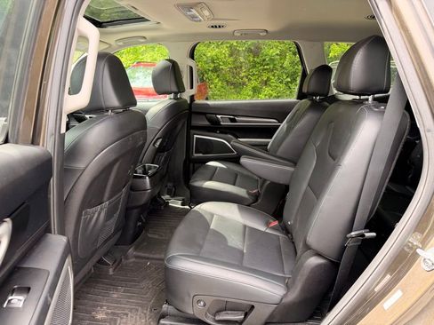 Used 2022 Kia Telluride S AWD/4WD image 29