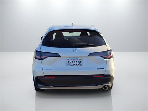 Used 2025 Honda HR-V Sport image 5