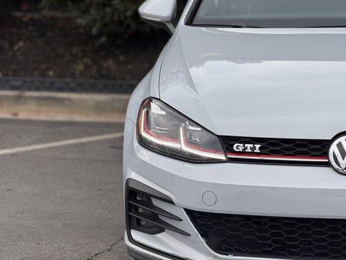 Used 2018 Volkswagen GTI SE w/ SE Leather Package image 4