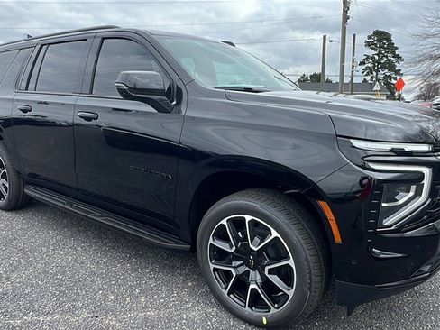 New 2026 Chevrolet Suburban RST w/ Comfort Package image 3