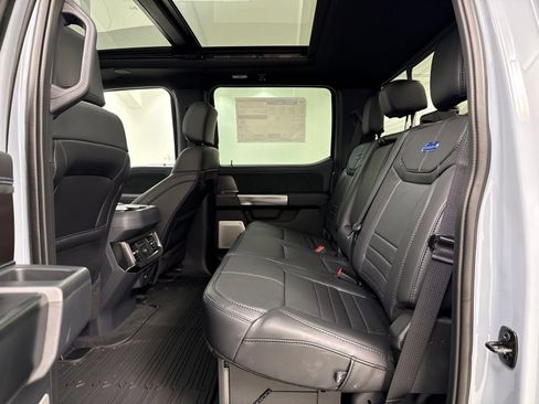 New 2026 Ford F350 Platinum w/ Tremor Off-Road Package AWD/4WD image 31