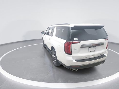 Used 2024 GMC Yukon XL AT4 w/ Max Trailering Package image 6