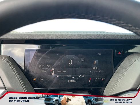 Used 2025 GMC Yukon Denali image 29