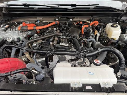 Used 2025 Toyota Tacoma TRD Pro AWD/4WD image 35