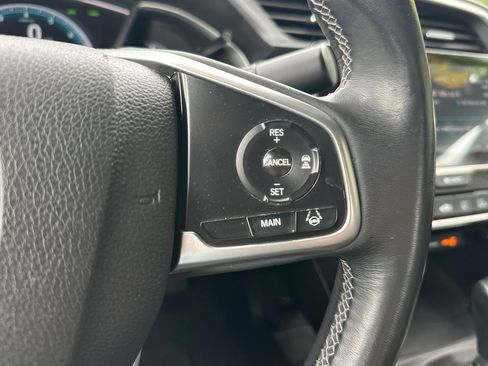 Used 2018 Honda Civic Touring image 31