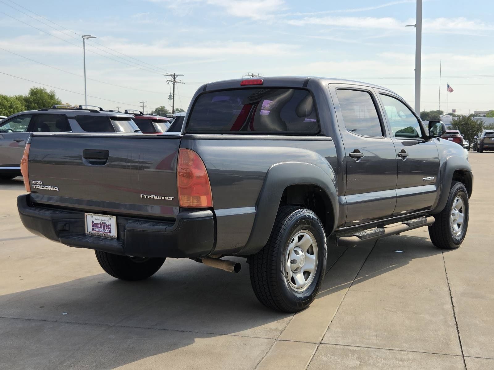 Used 2015 Toyota Tacoma PreRunner RWD image 5