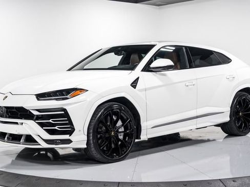Used 2022 Lamborghini Urus image 7
