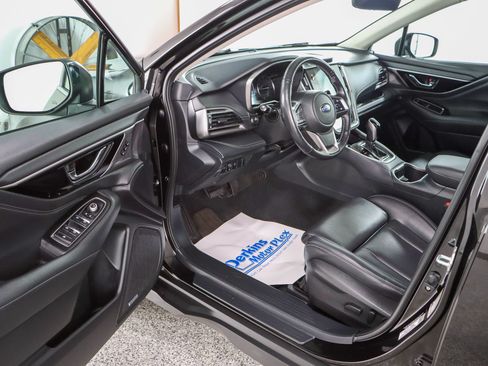Used 2023 Subaru Outback Limited XT AWD/4WD image 3