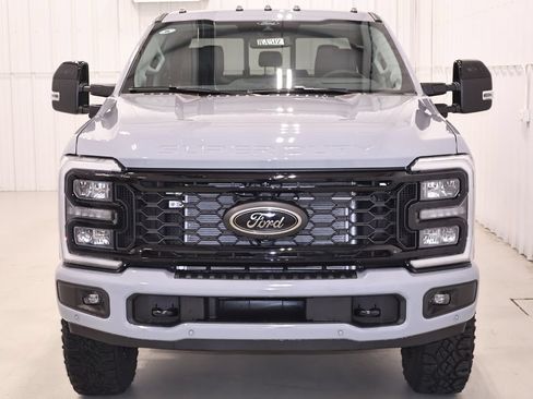 New 2026 Ford F250 Lariat w/ Tremor Off-Road Package AWD/4WD image 4