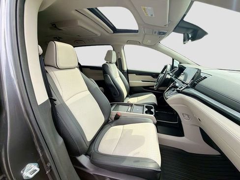 Used 2026 Honda Odyssey Elite image 30