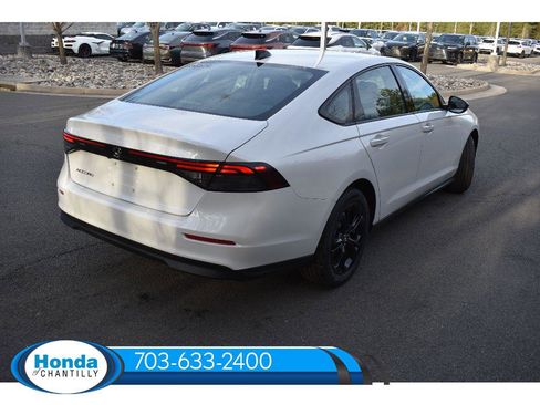 New 2025 Honda Accord SE image 7