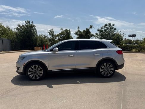 Used 2016 Lincoln MKX Black Label w/ Technology Package FWD image 2