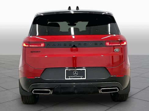 Used 2023 Land Rover Range Rover Sport SE AWD/4WD image 9
