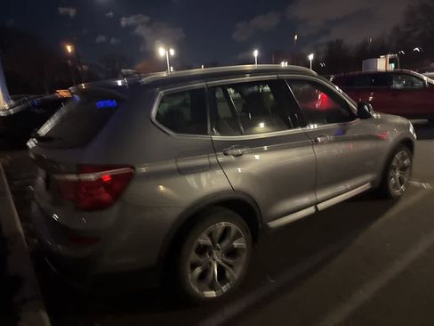 Used 2017 BMW X3 xDrive28i image 10