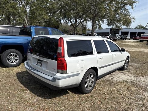 Used 2004 Volvo V70 2.4 image 6