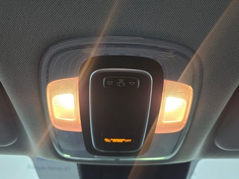 Used 2024 Hyundai Elantra SE image 10