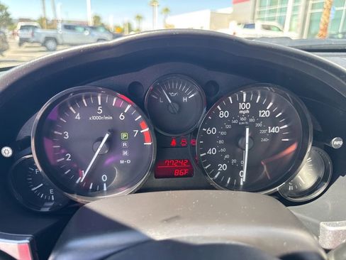 Used 2015 MAZDA MX-5 Miata Club RWD image 10