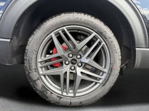 New 2026 Ford Explorer ST-Line AWD/4WD image 8