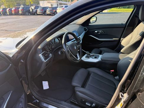 Used 2020 BMW 330i Sedan w/ Driving Assistance Package RWD image 10