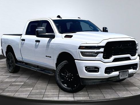 Used 2025 RAM 2500 Big Horn AWD/4WD image 35