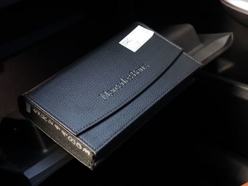 Used 2025 Mercedes-Benz C 300 Sedan image 65