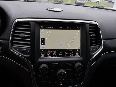 Used 2018 Jeep Grand Cherokee Limited w/ Luxury Group II AWD/4WD image 21
