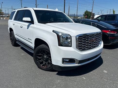 Used 2019 GMC Yukon Denali AWD/4WD image 2