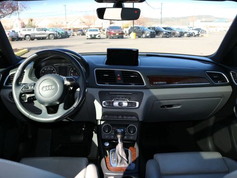 Used 2018 Audi Q3 2.0T Premium Plus w/ Premium Plus Package image 14