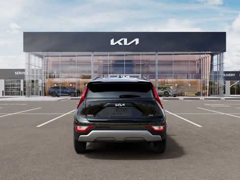 New 2026 Kia Niro FWD image 5