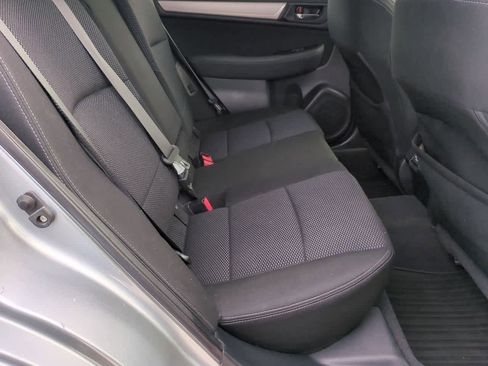 Used 2018 Subaru Outback 2.5i Premium image 19