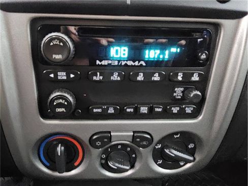 Used 2012 Chevrolet Colorado LT image 17