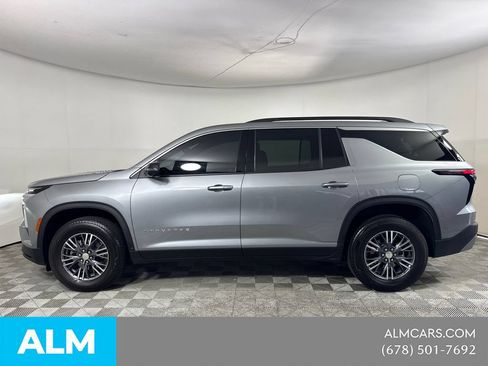 Used 2026 Chevrolet Traverse LT w/ Driver Confidence Package FWD image 10