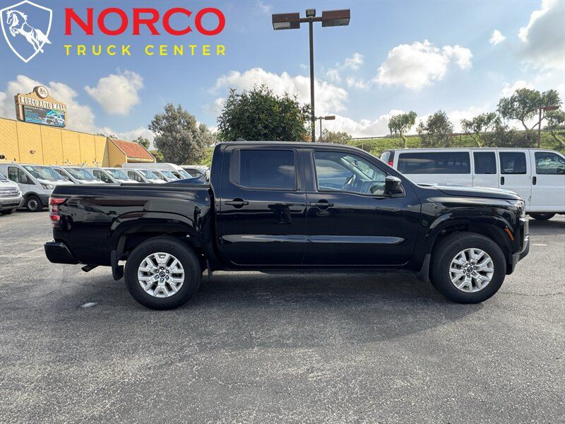 Used 2022 Nissan Frontier SV RWD image 1